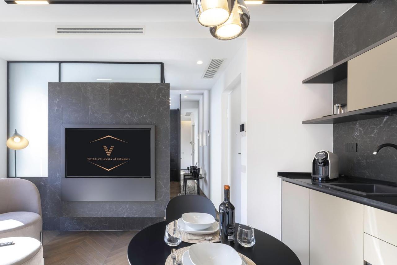 Vittoria'S Luxury Apartment Cagliari Dış mekan fotoğraf