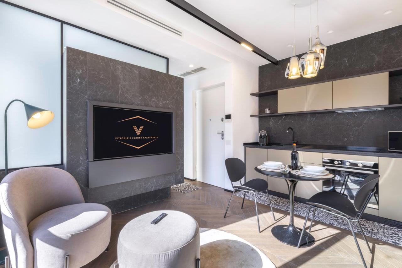 Vittoria'S Luxury Apartment Cagliari Dış mekan fotoğraf