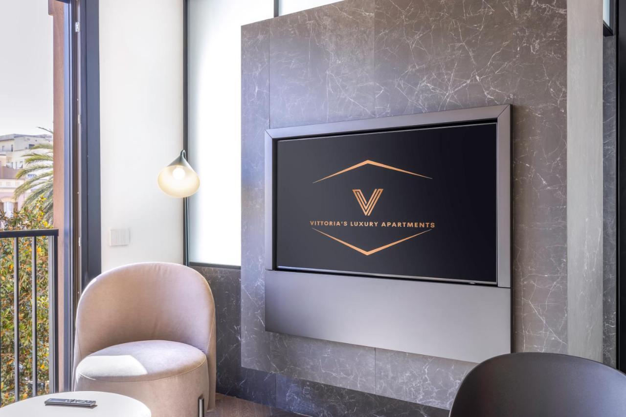 Vittoria'S Luxury Apartment Cagliari Dış mekan fotoğraf