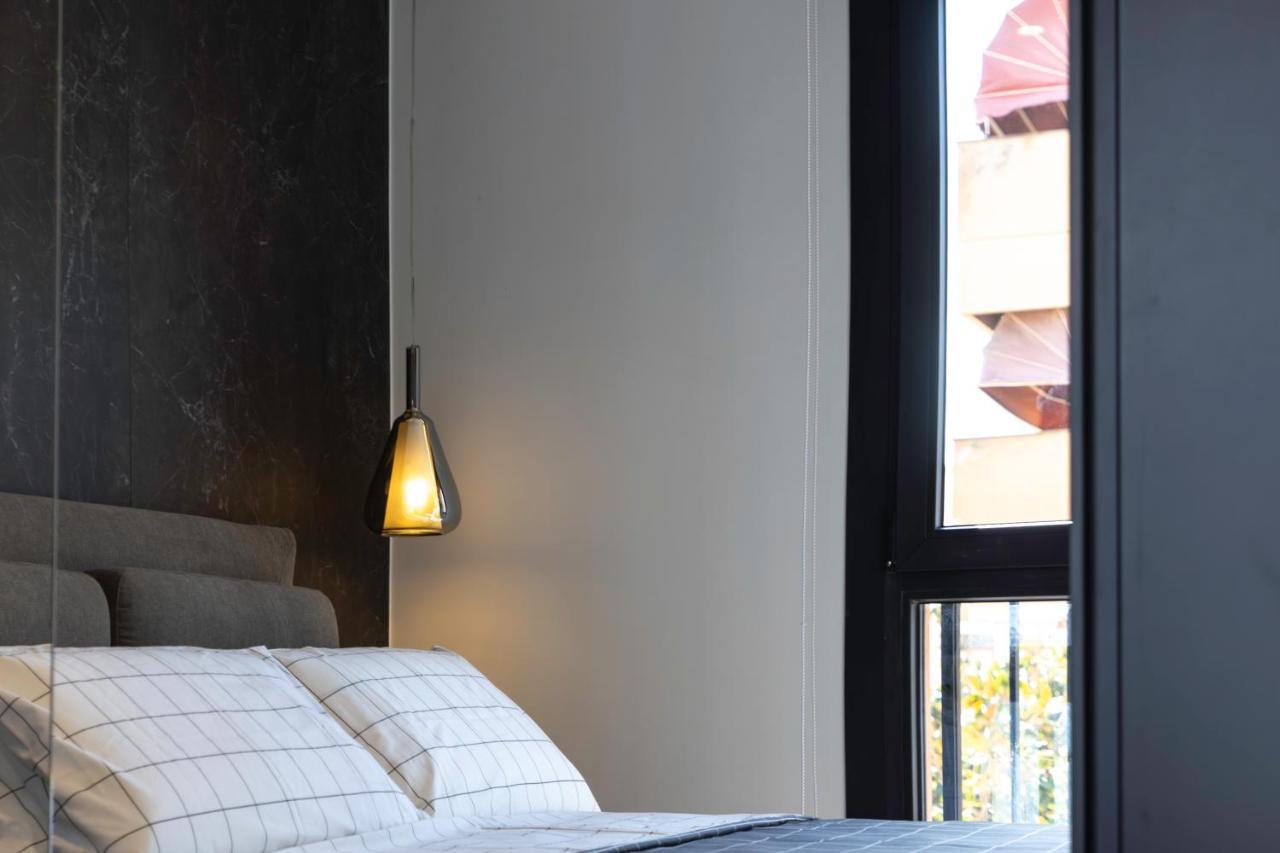 Vittoria'S Luxury Apartment Cagliari Dış mekan fotoğraf
